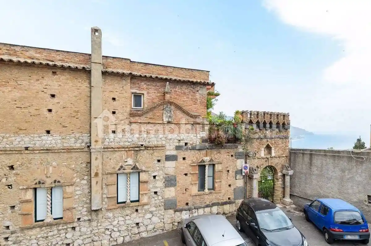 Appartamento in vendita a Taormina