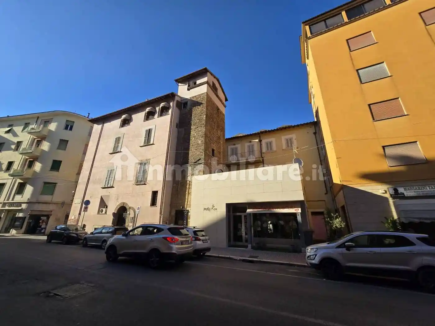 Palazzo - Edificio in vendita a Terni
