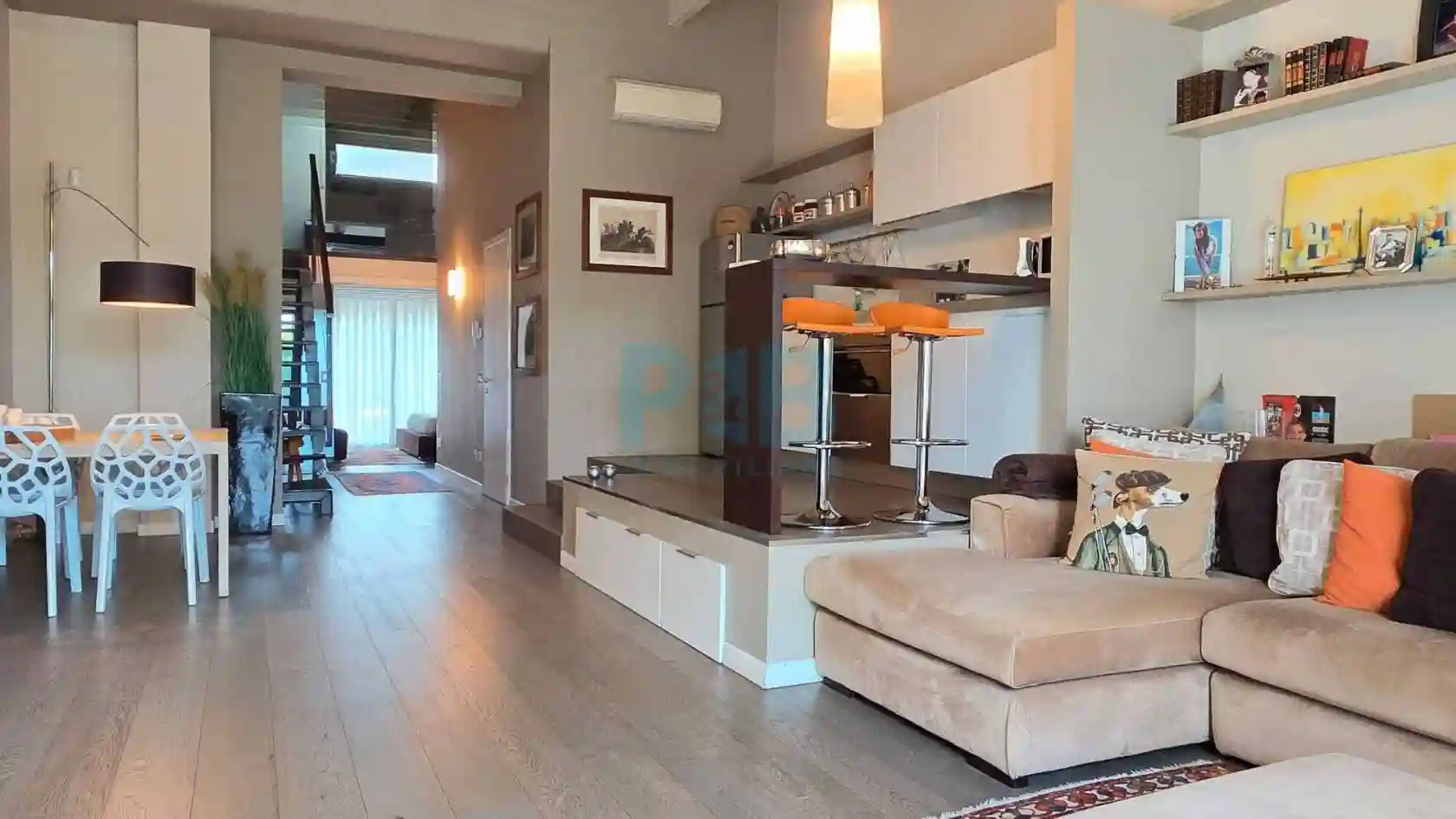 Loft - foto 4