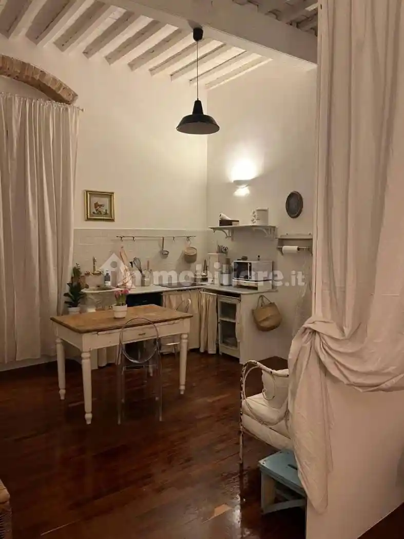 Appartamento in vendita a Livorno