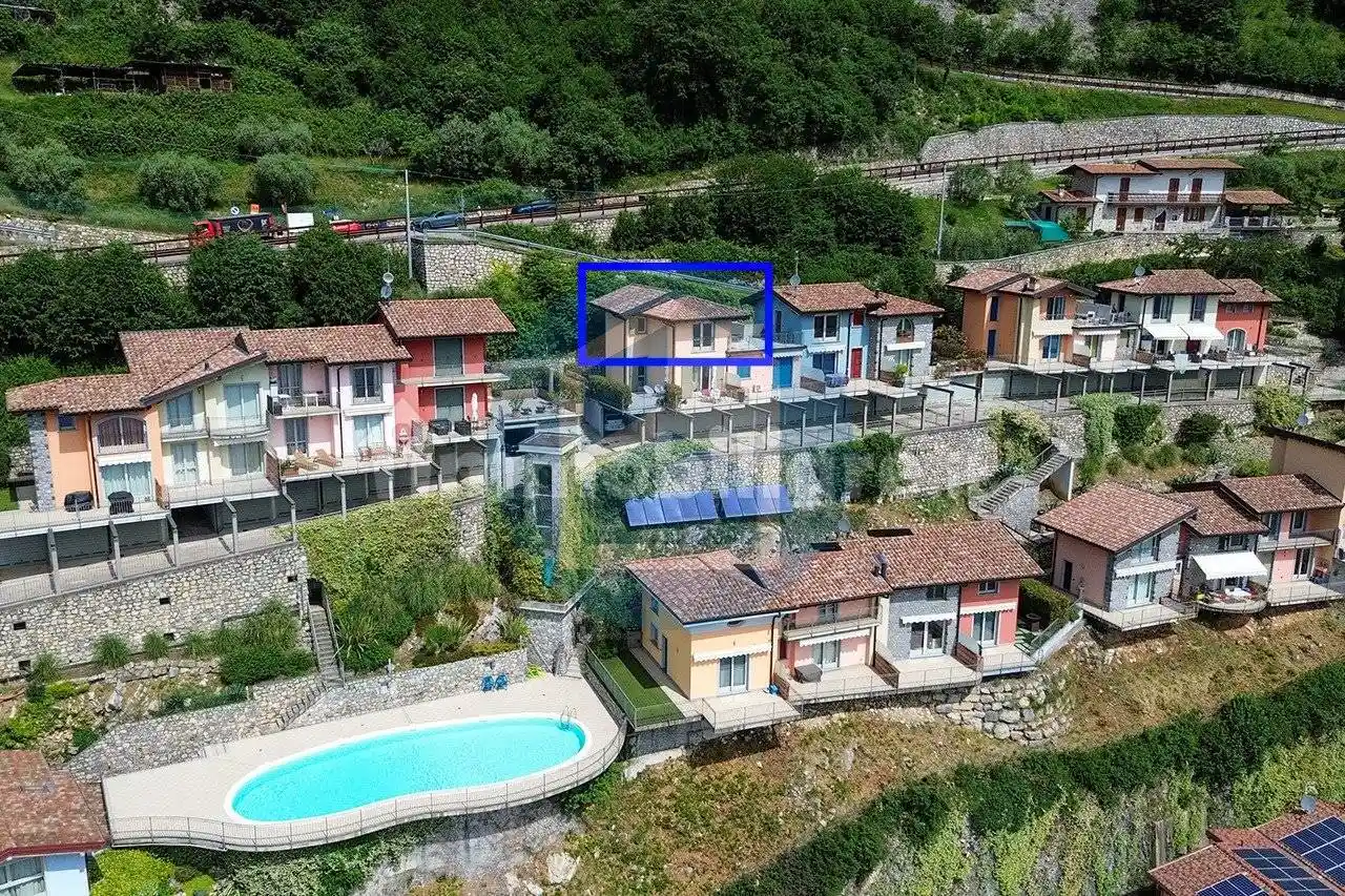 Appartamento in vendita a Parzanica