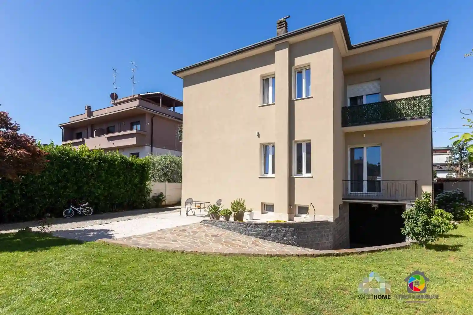 Villa - foto 2