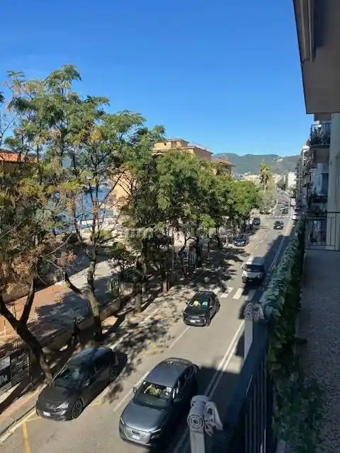 Appartamento in vendita a Salerno