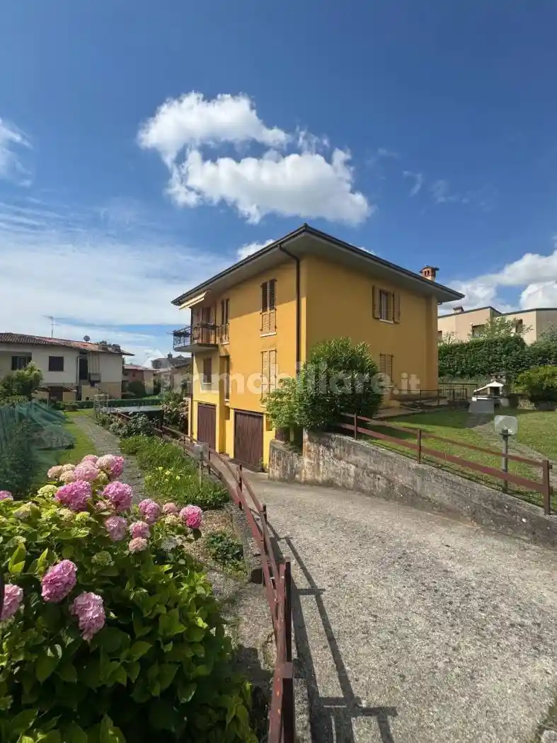 Appartamento in vendita a San Felice del Benaco