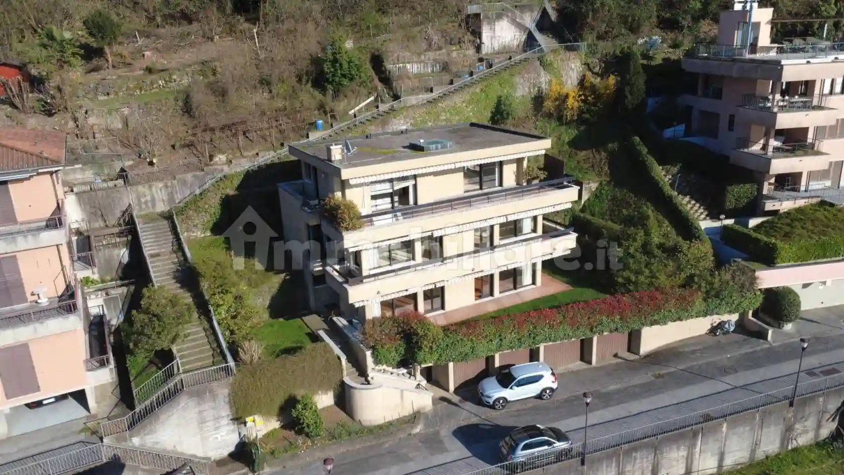 Villa - foto 2