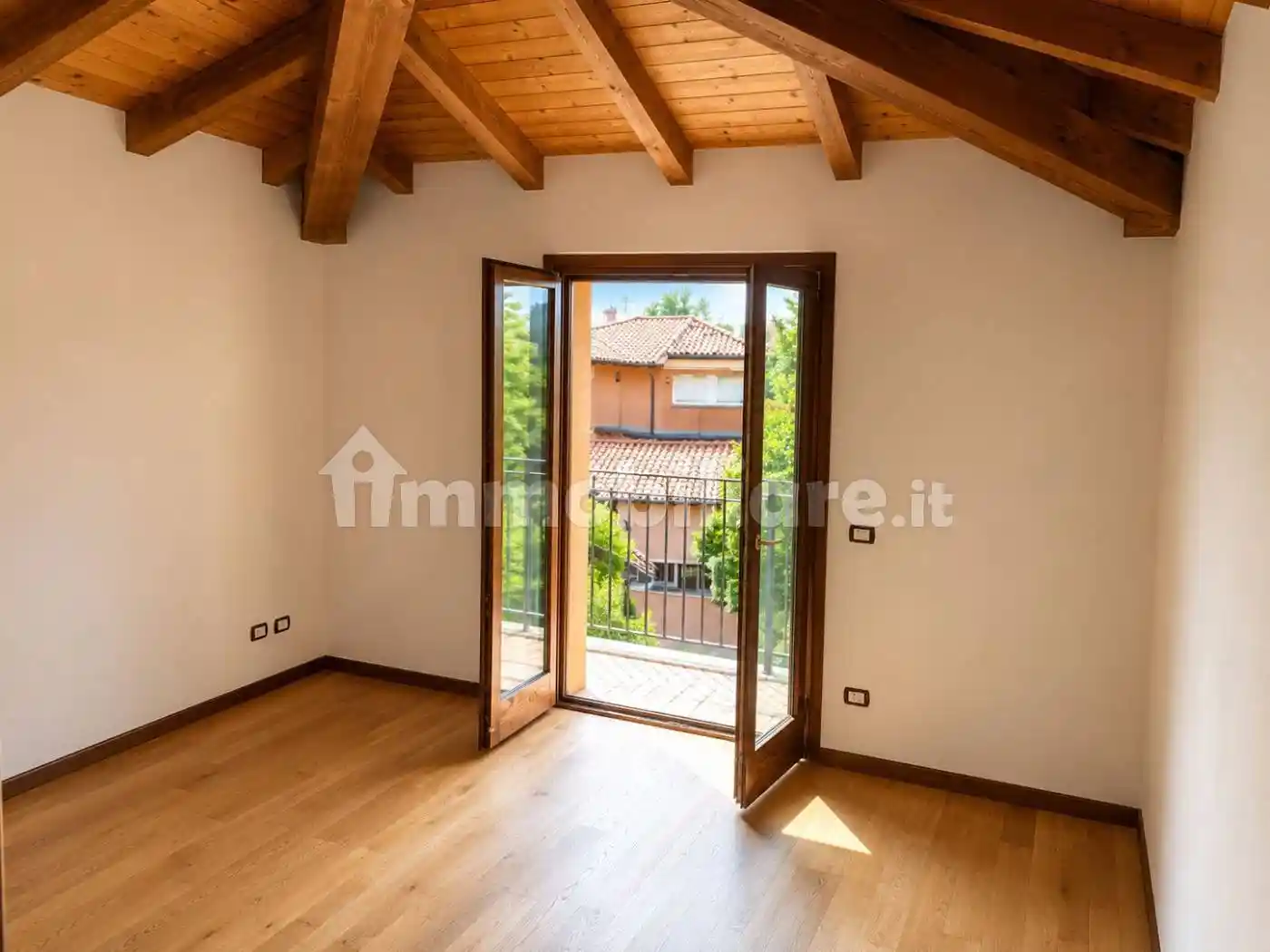 Appartamento in vendita a Erba