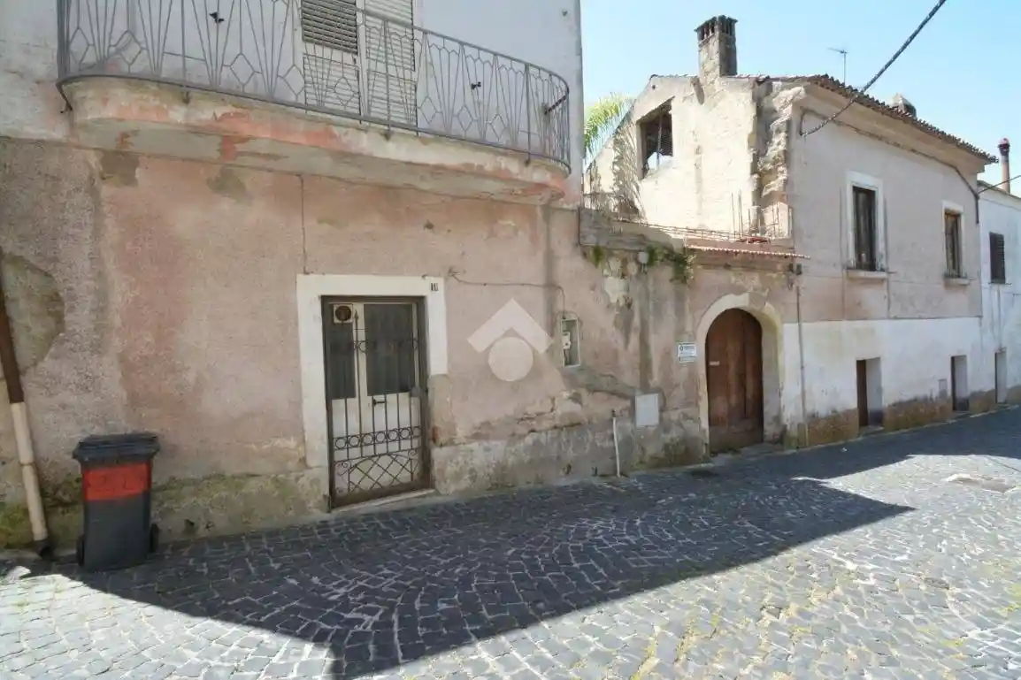 Casa indipendente in vendita a Piana di Monte Verna