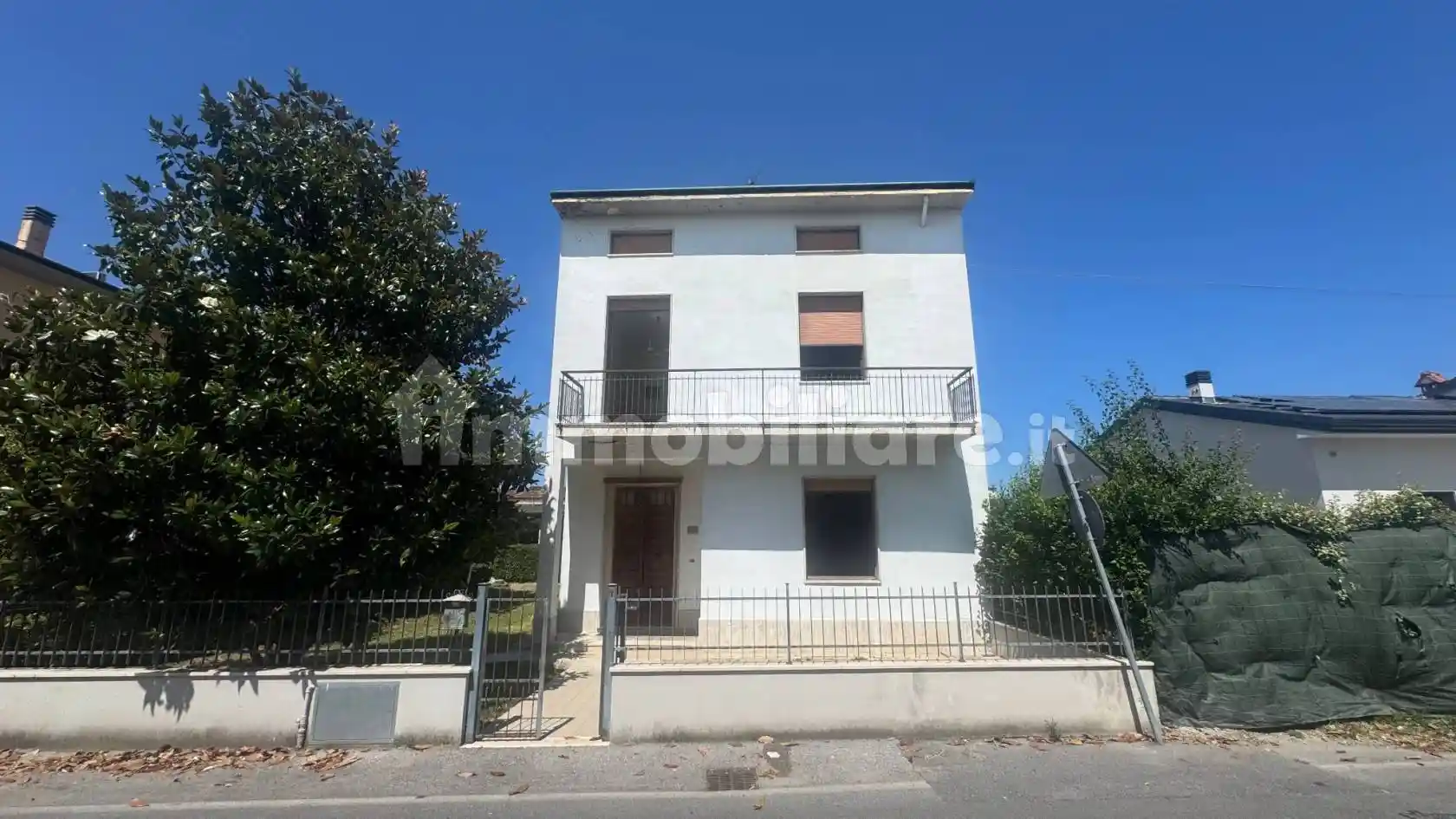 Casa indipendente in vendita a Prato