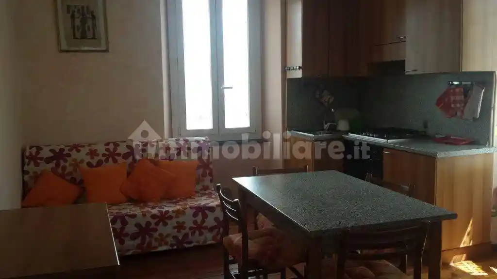 Appartamento in affitto a Laino