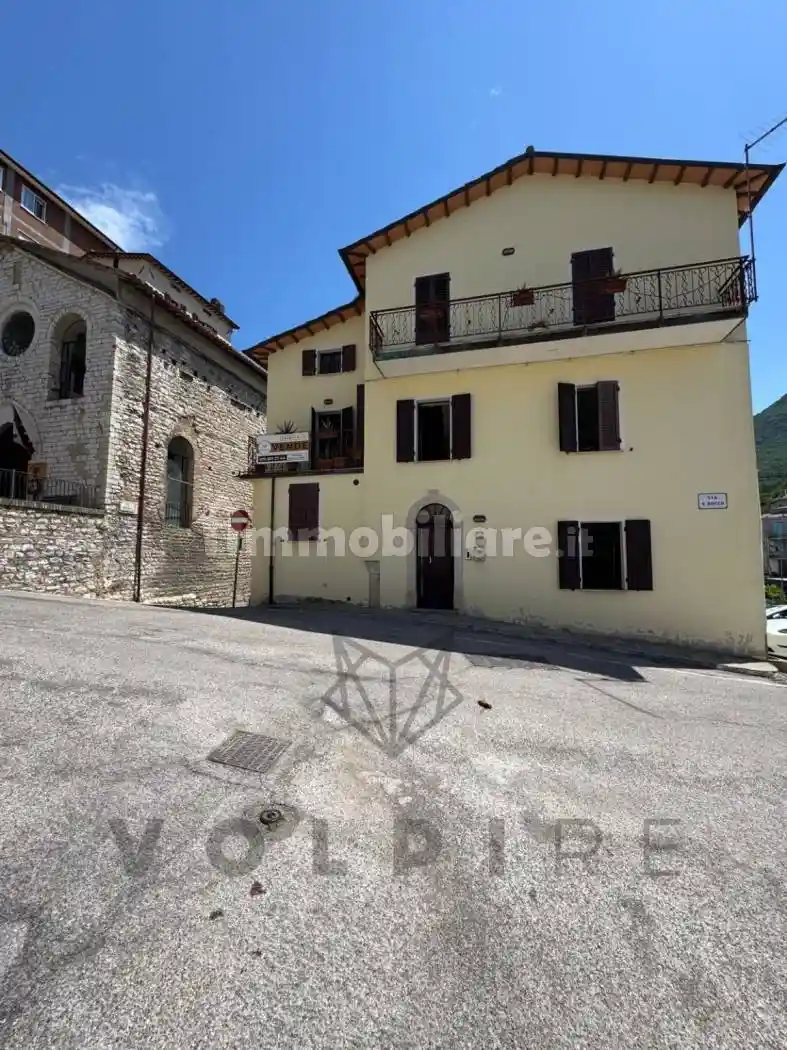 Casa indipendente in vendita a Gualdo Tadino