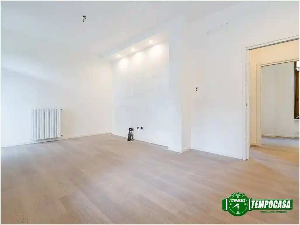 Appartamento in vendita a Carugate