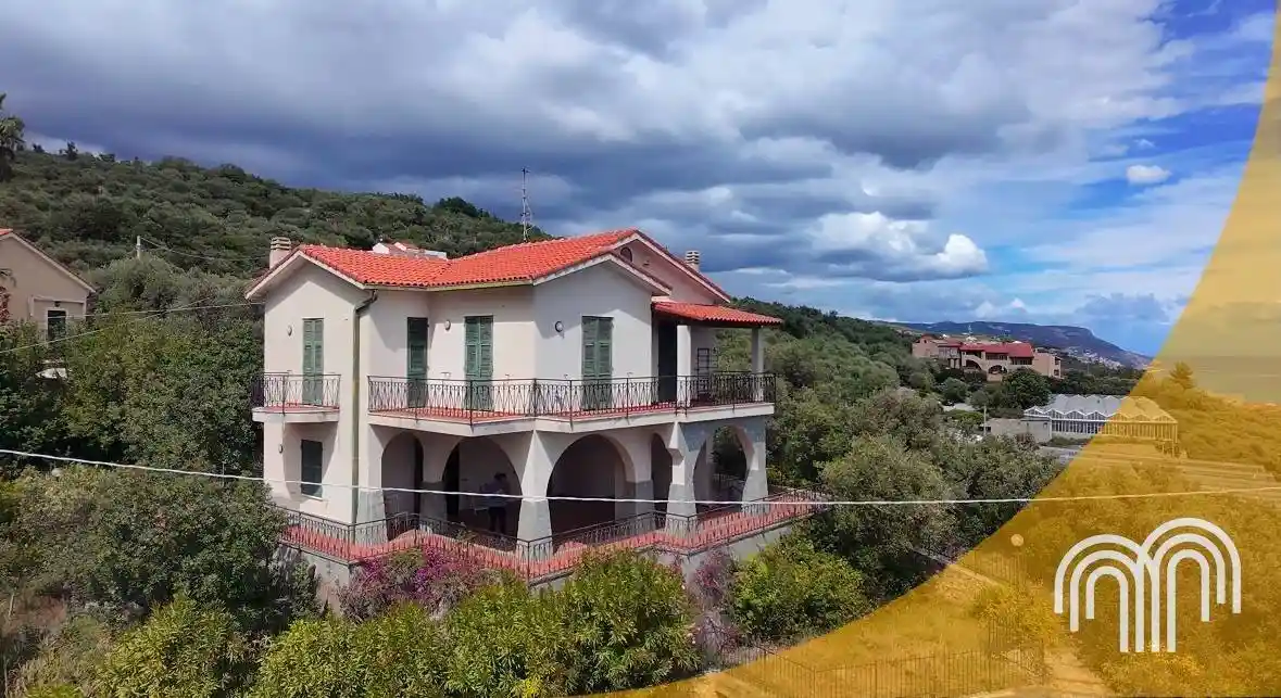Villa in vendita a Pietra Ligure