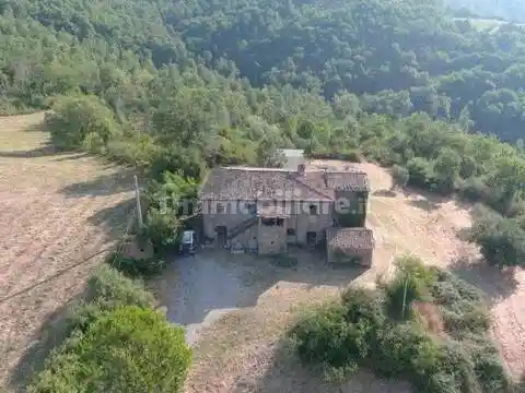 Rustico - Casale in vendita a Città di Castello