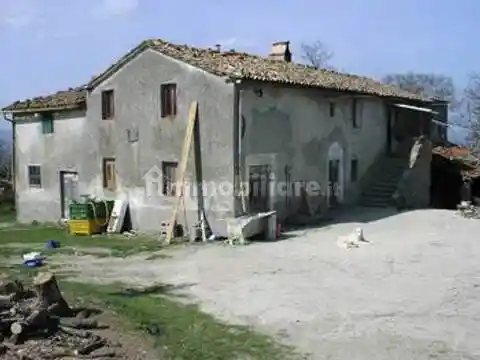 Rustico - Casale in vendita a Umbertide