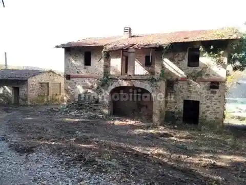 Rustico - Casale in vendita a Umbertide