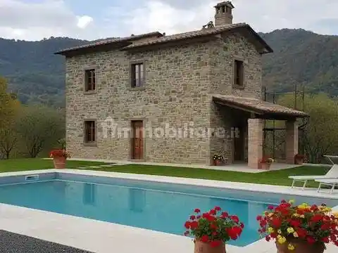 Rustico - Casale in vendita a Cortona