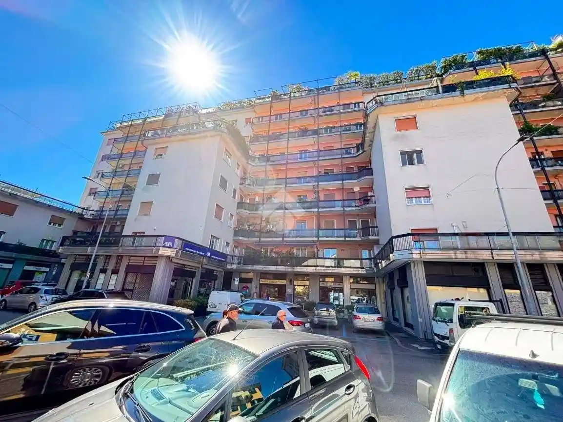 Appartamento in vendita a Rho
