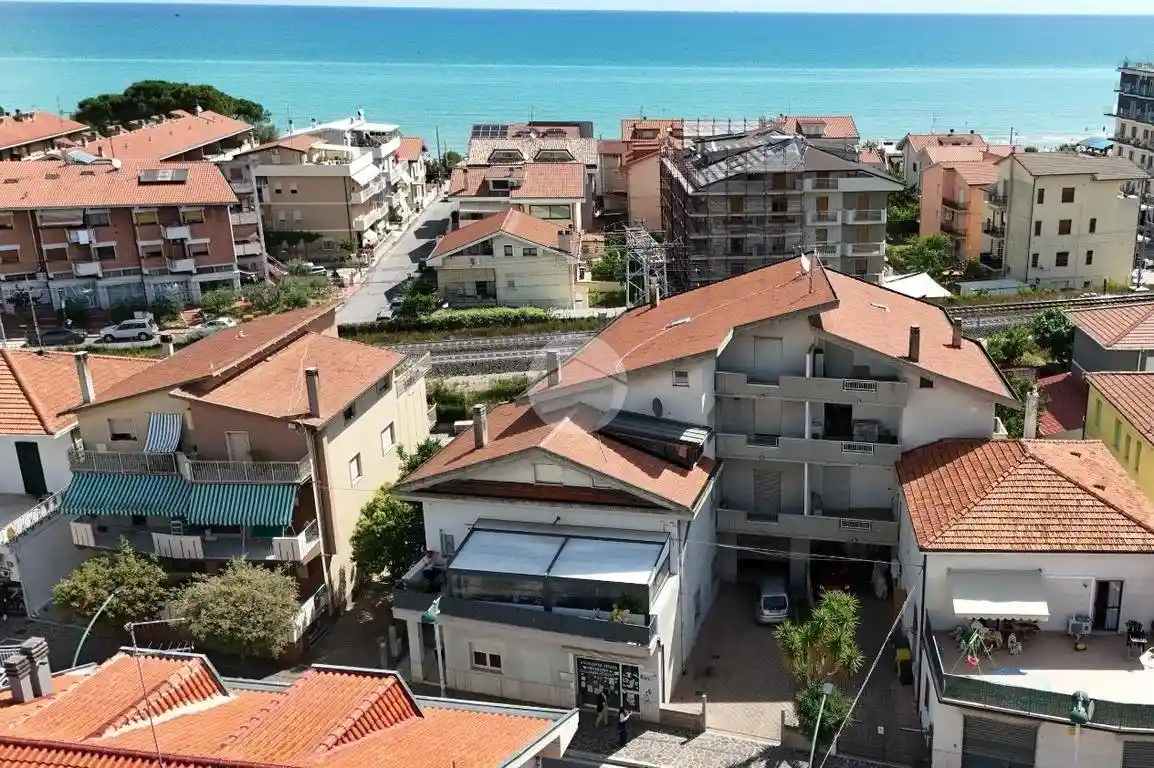 Appartamento in vendita a Pineto