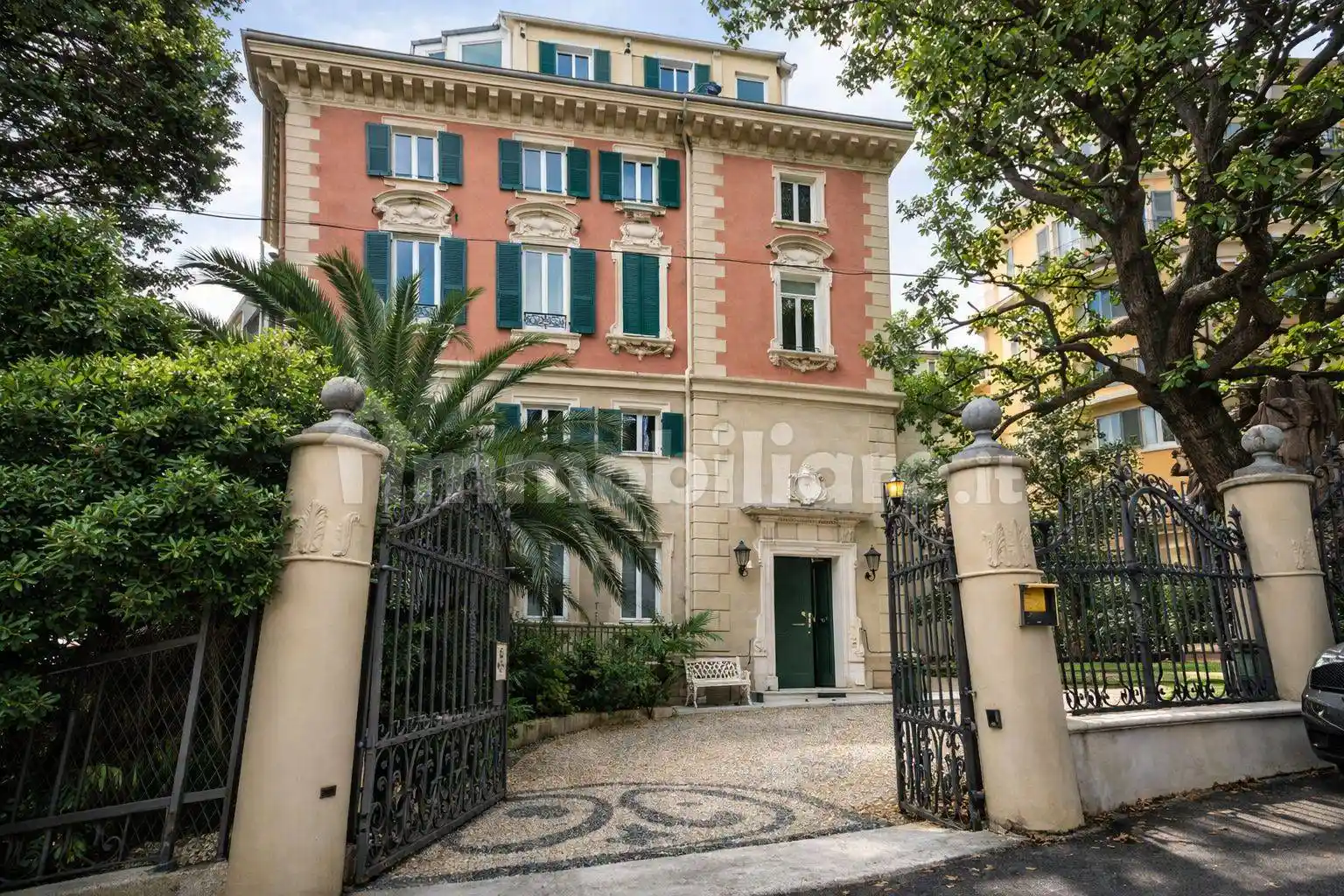Appartamento in vendita a Genova