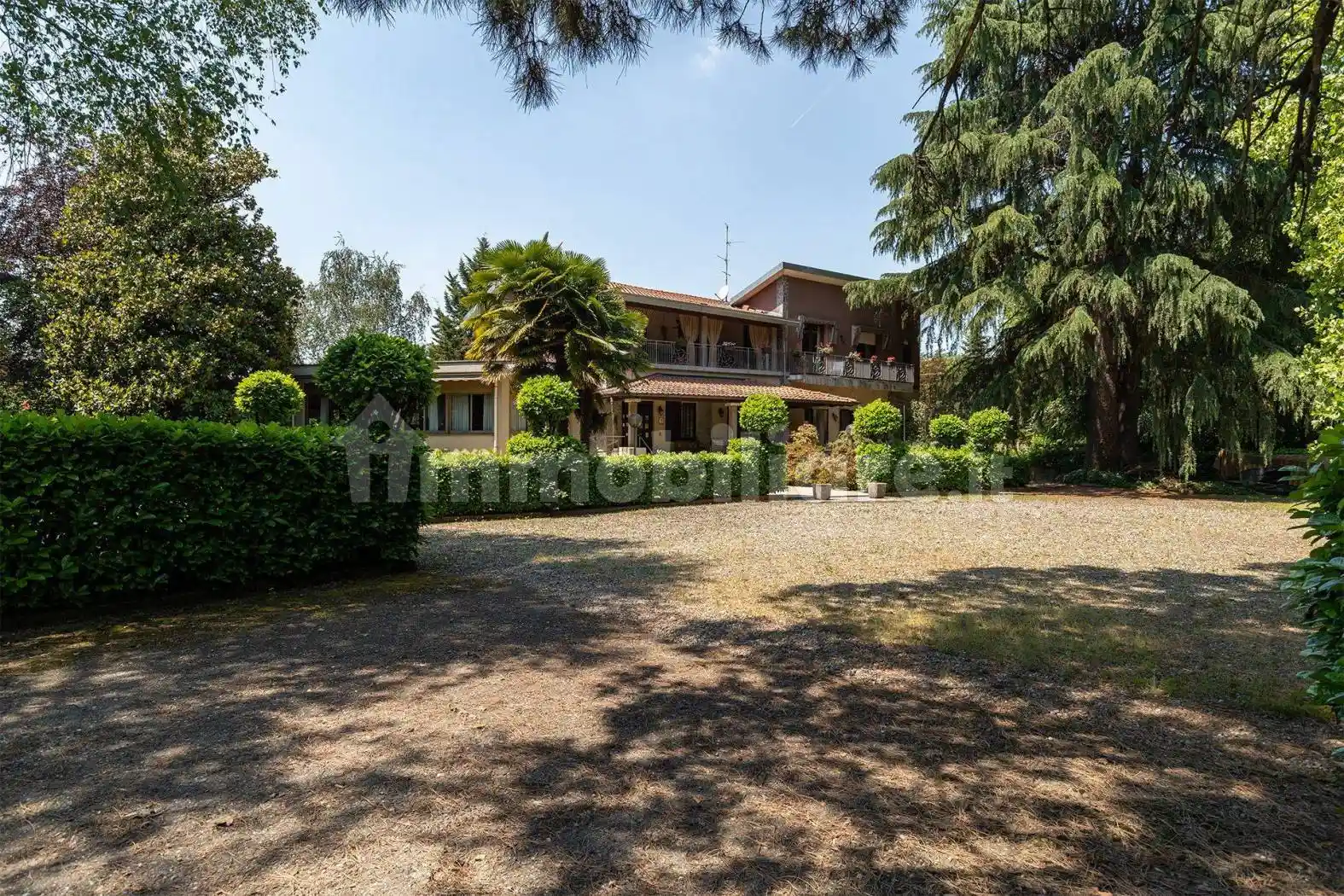 Villa in vendita a Lonate Pozzolo