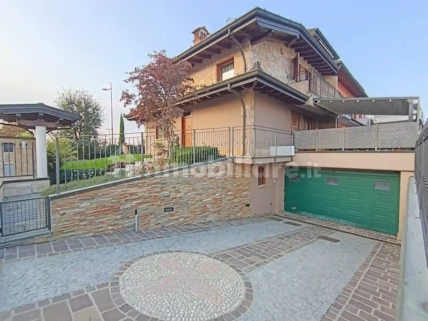 Villa - foto 2