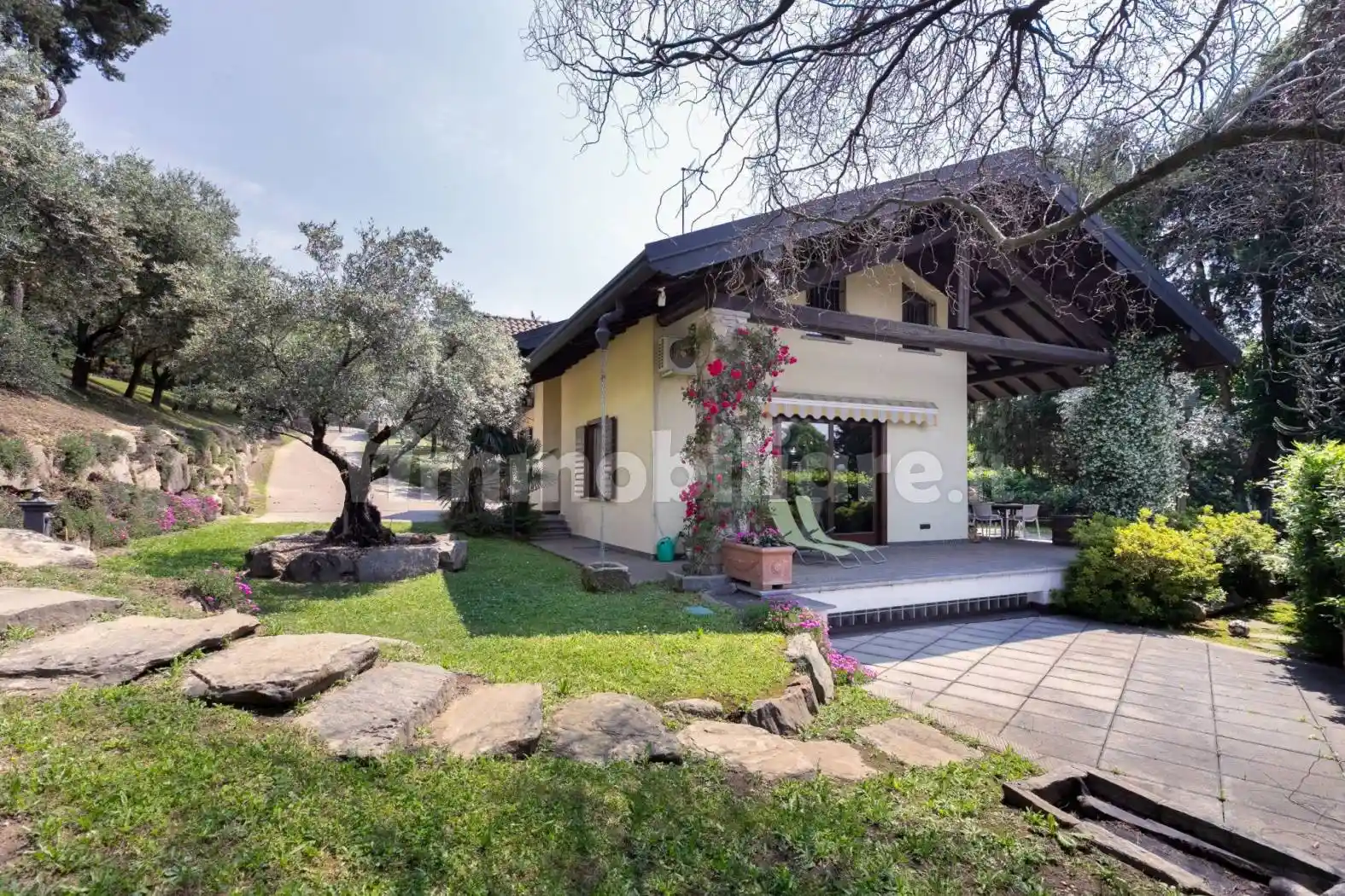 Villa in vendita a Vergiate