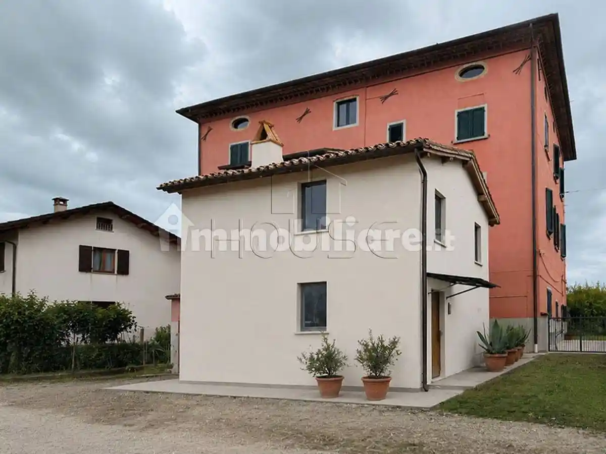 Casa indipendente in vendita a Città di Castello