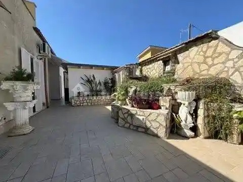 Villa in vendita a Anzio