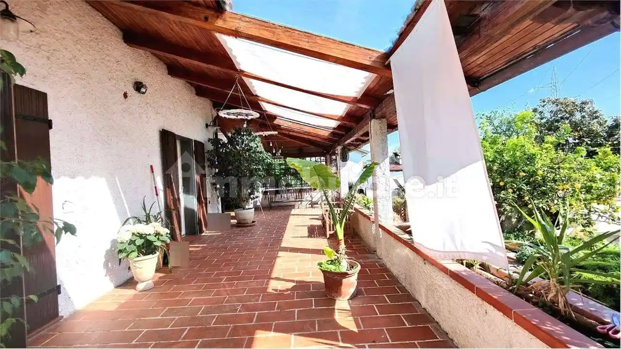Villa in vendita a Massa