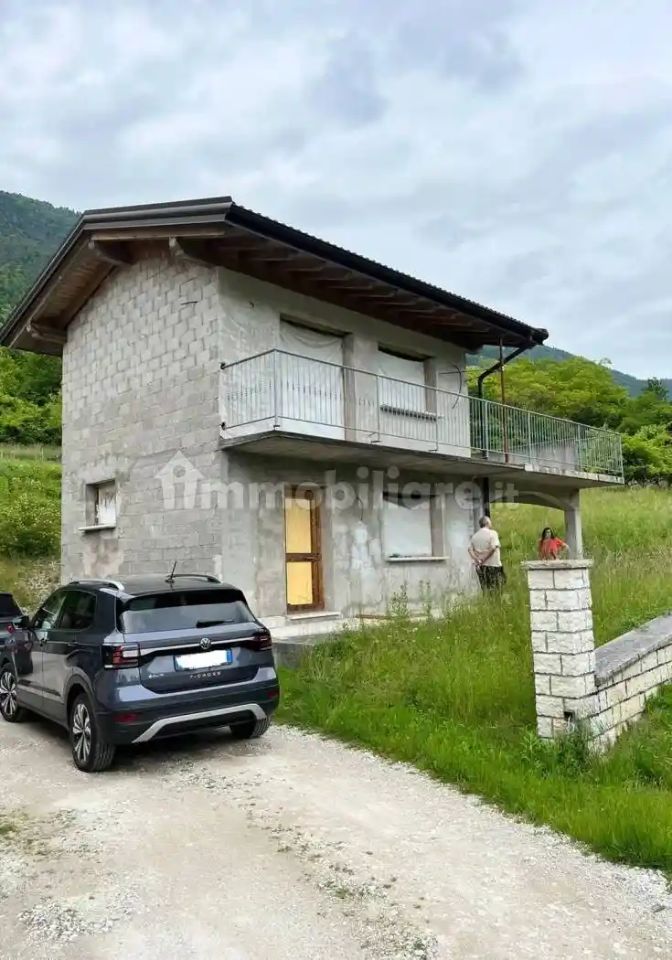Rustico - Casale in vendita a Valbrenta