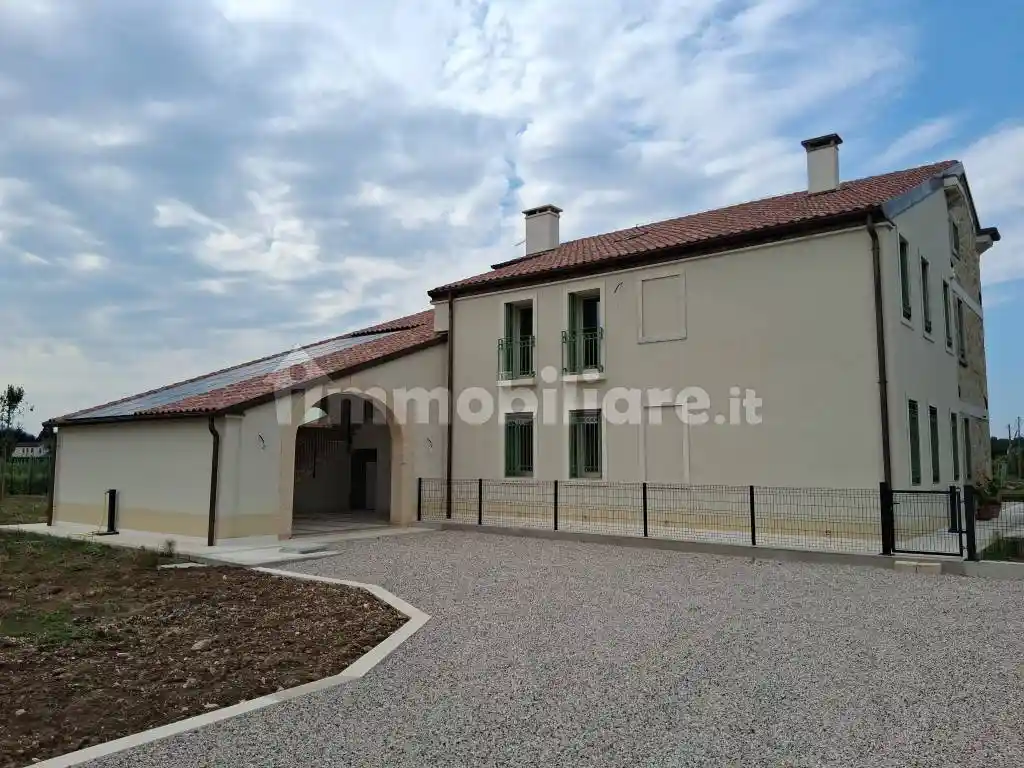Villa in affitto a Nanto