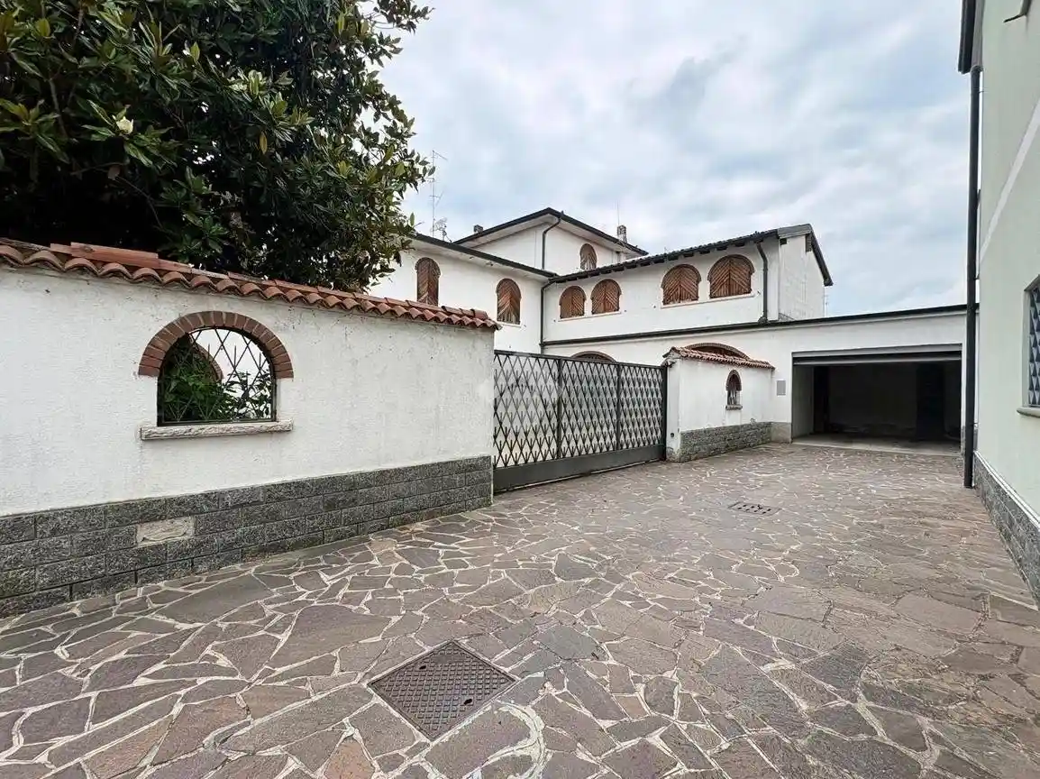 Casa indipendente in vendita a Crema