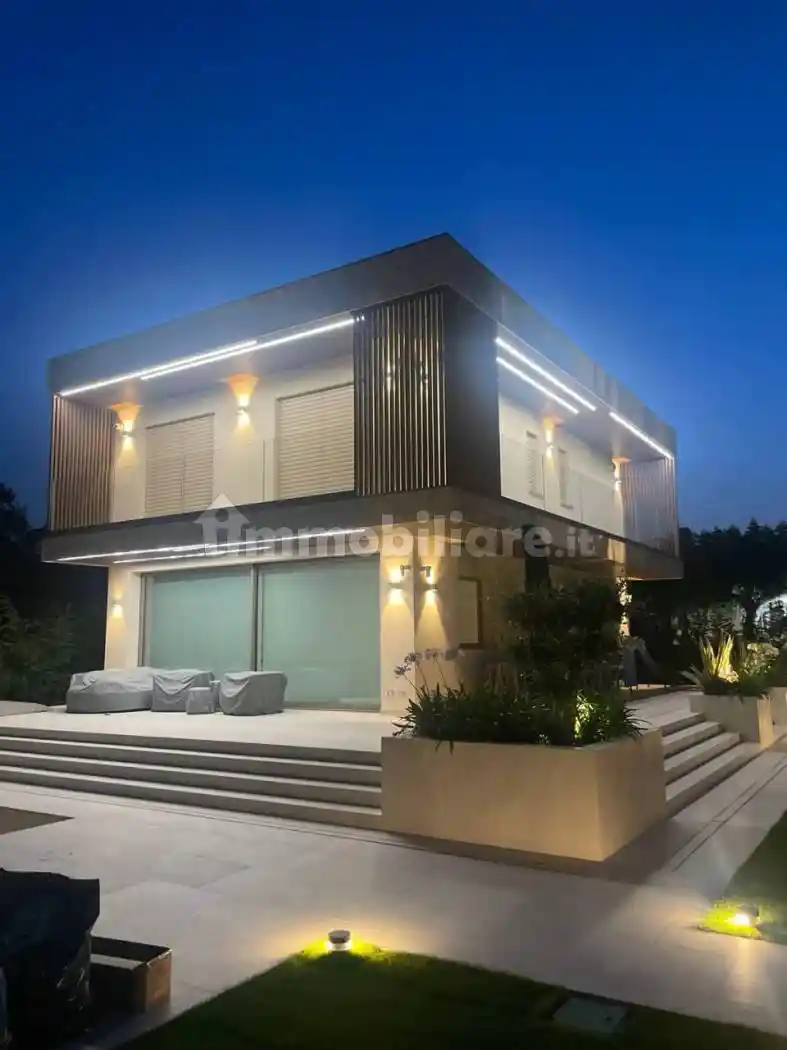 Villa in vendita a Forte dei Marmi