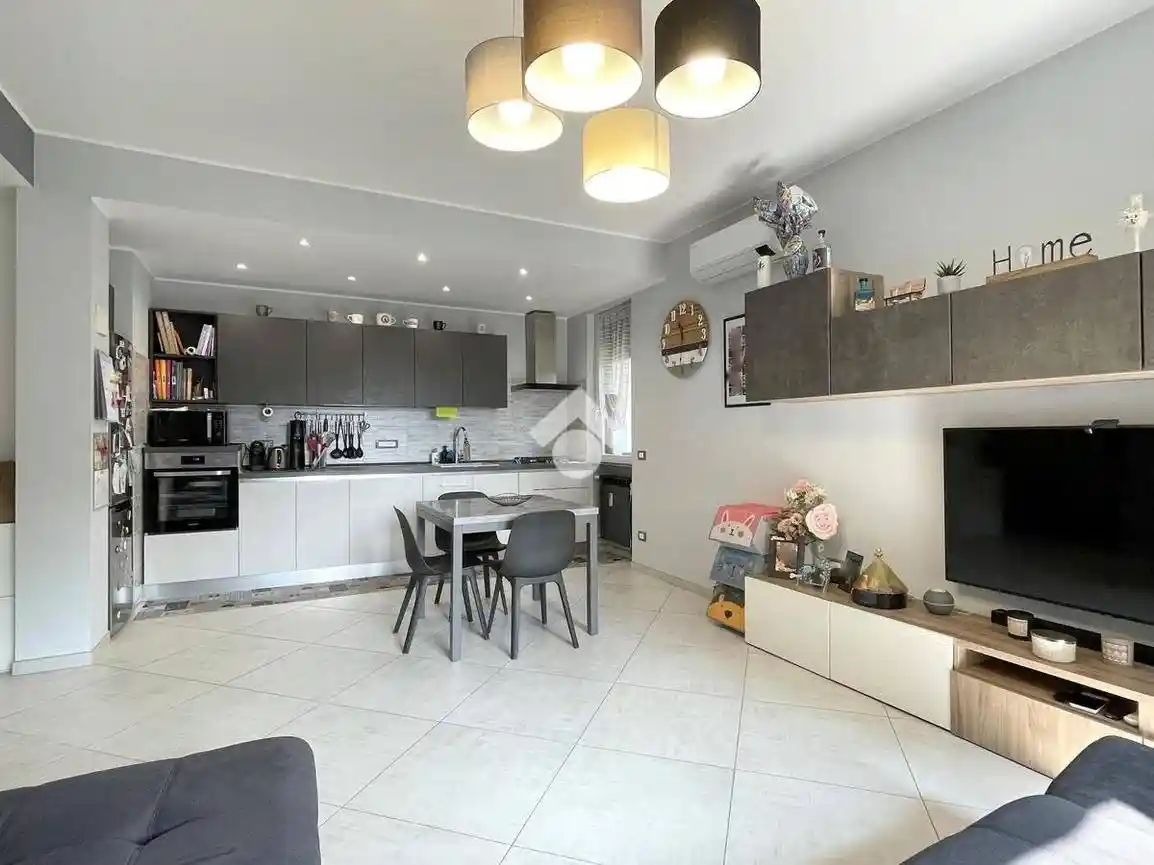Appartamento in vendita a Pregnana Milanese