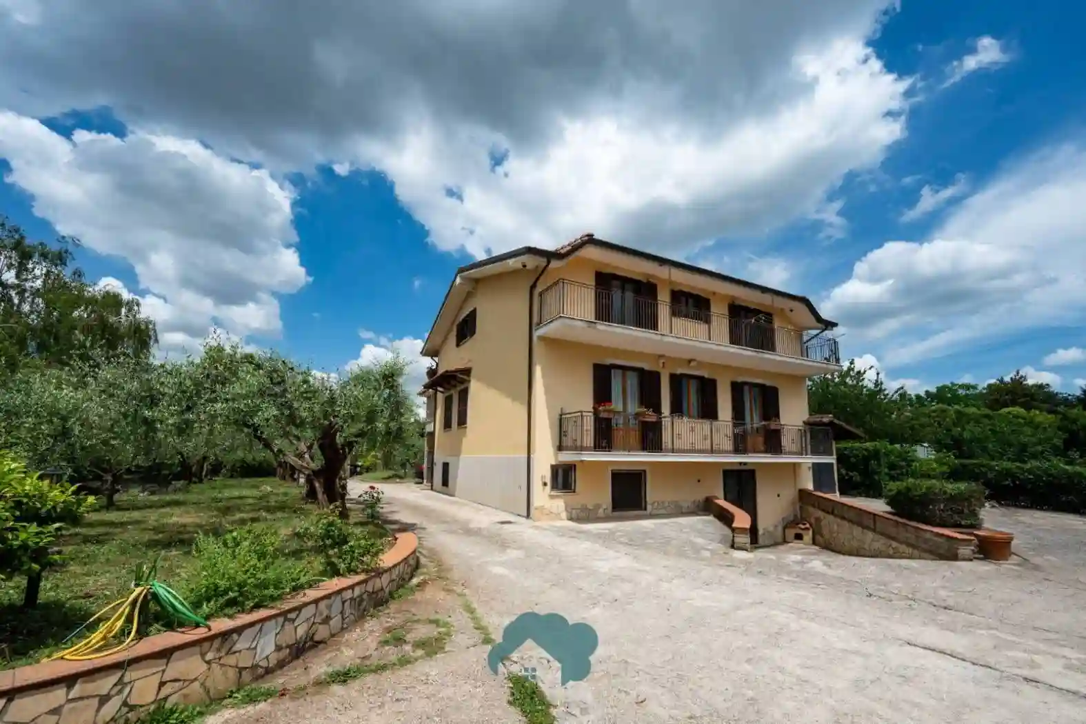 Villa - foto 2