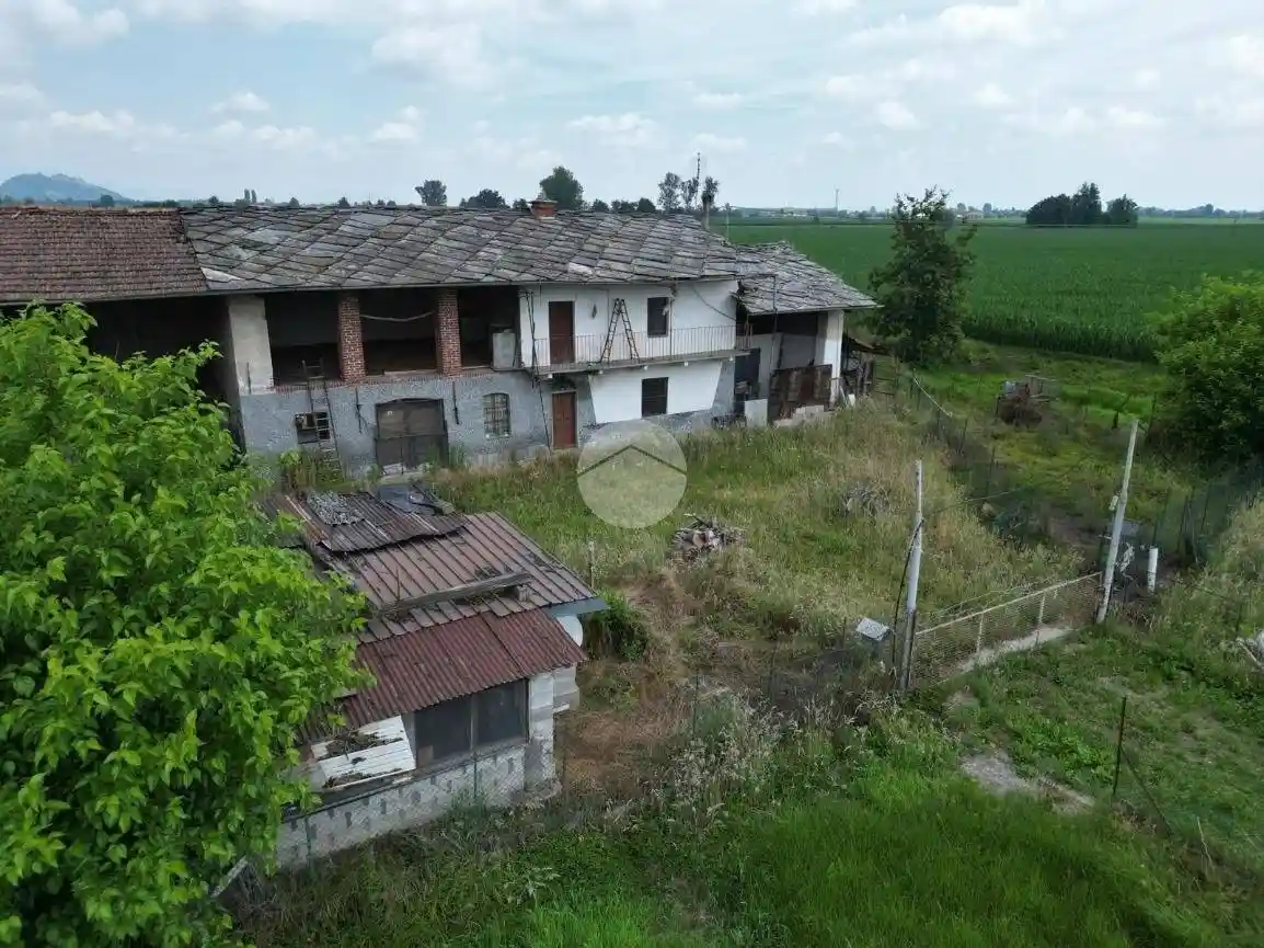 Casa indipendente in vendita a Barge