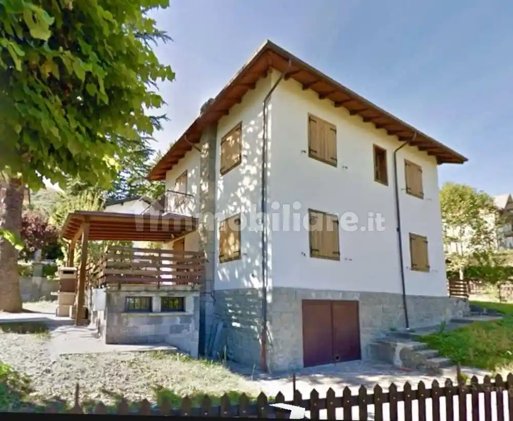 Casa indipendente in vendita a Lizzano in Belvedere