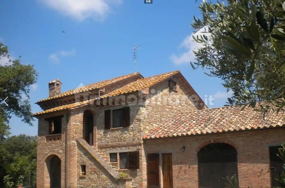 Rustico - Casale in vendita a Cortona