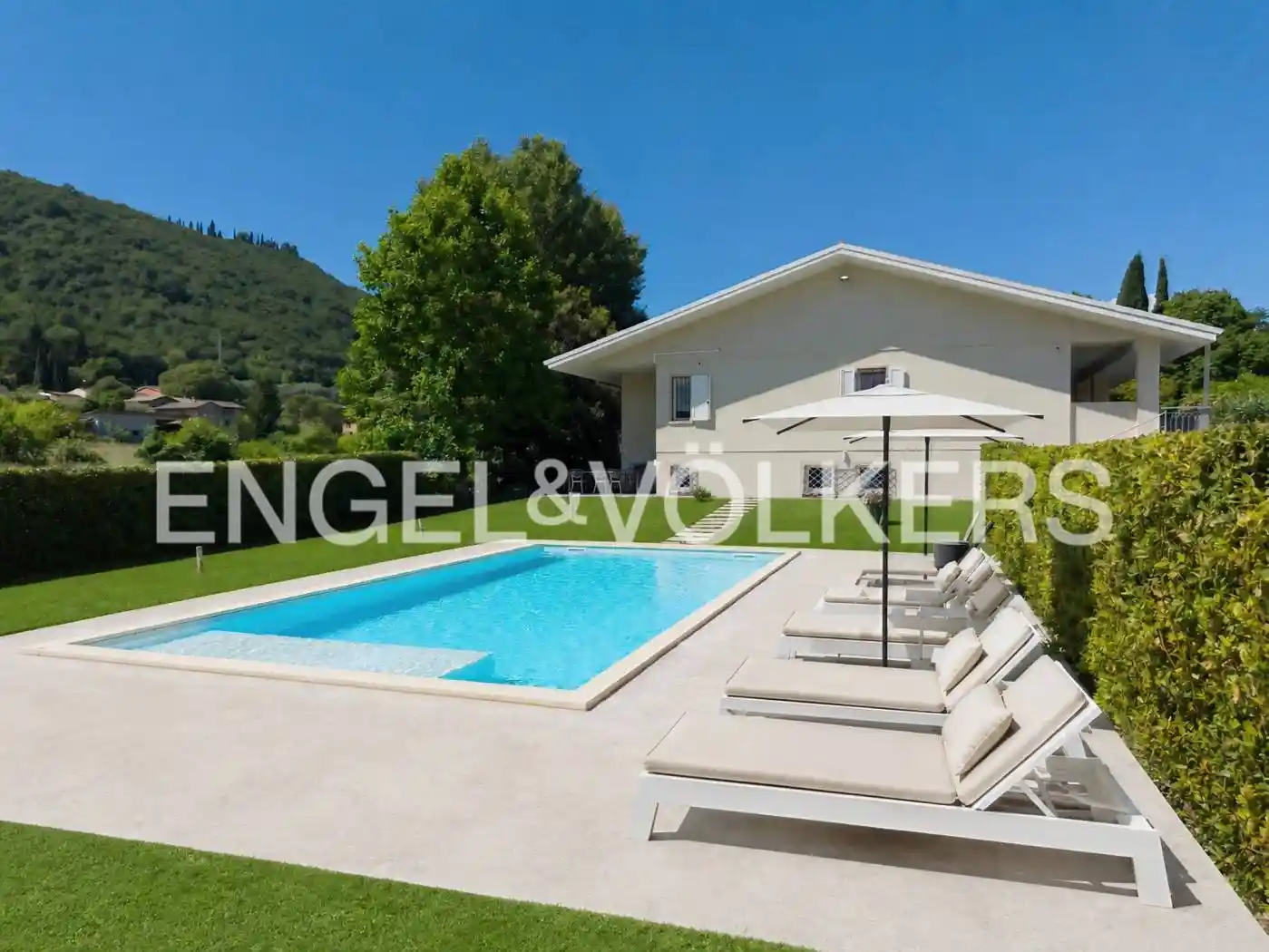 Villa in vendita a Garda