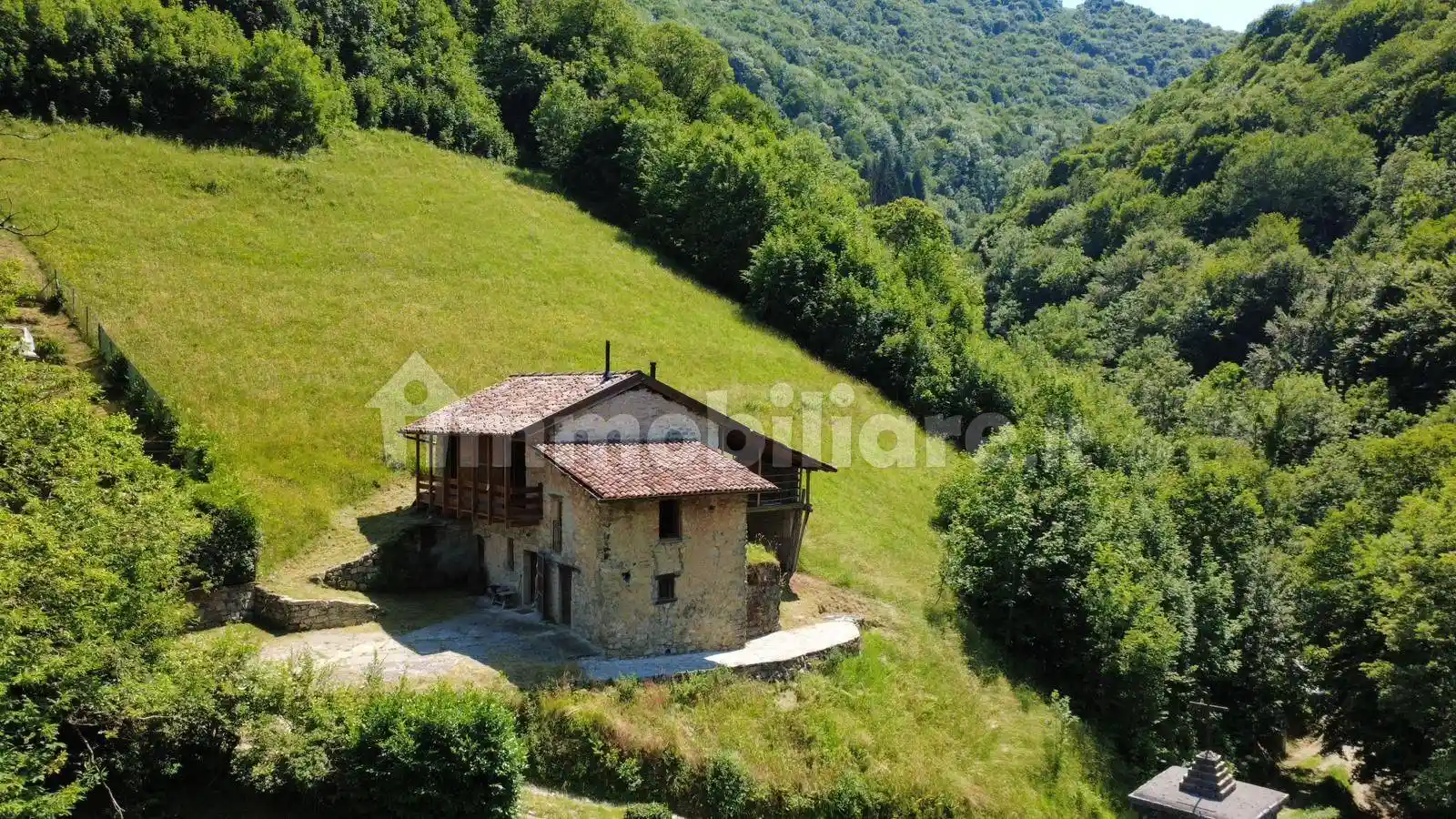 Rustico - Casale in vendita a Gazzaniga