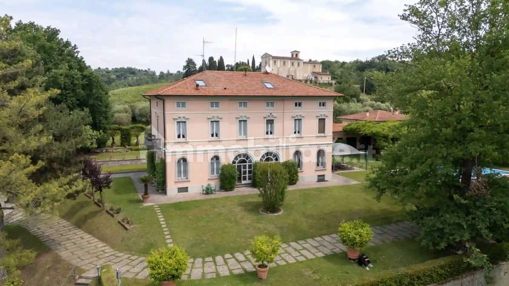 Villa - foto 2