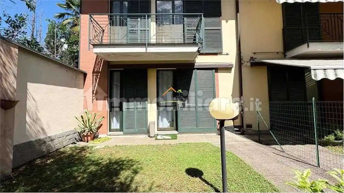Villetta a schiera in vendita a Bellinzago Novarese