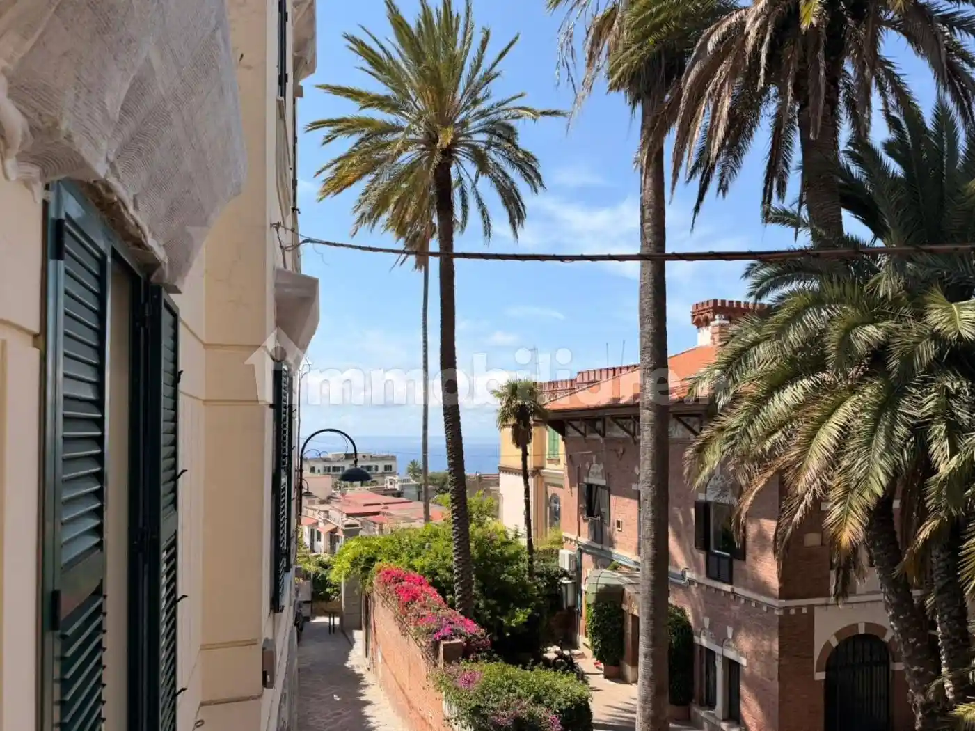 Appartamento in vendita a Napoli