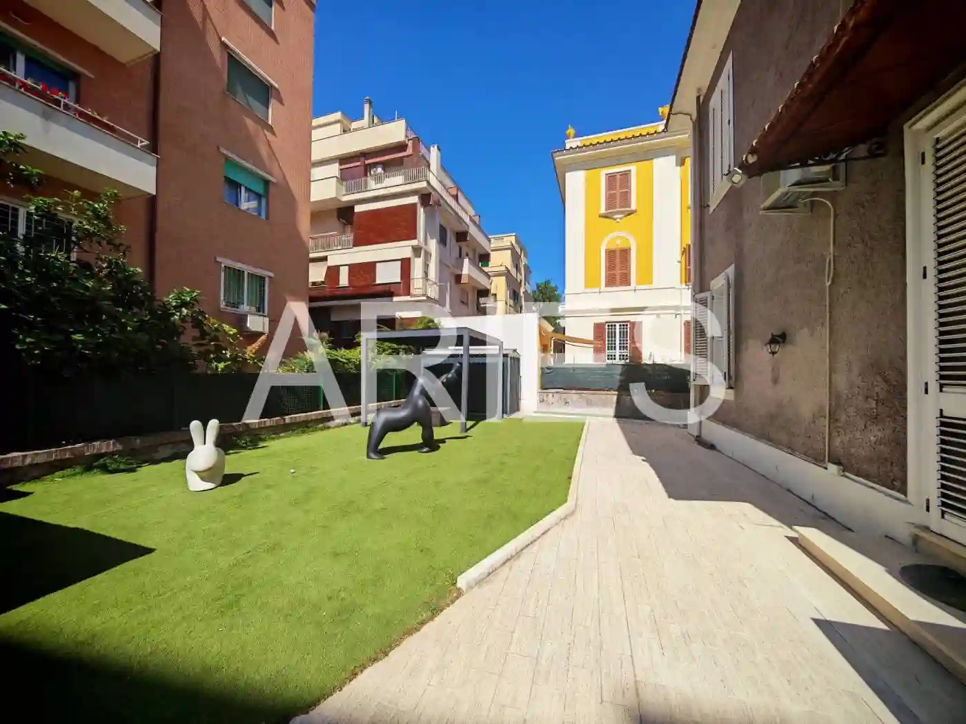 Villa - foto 2