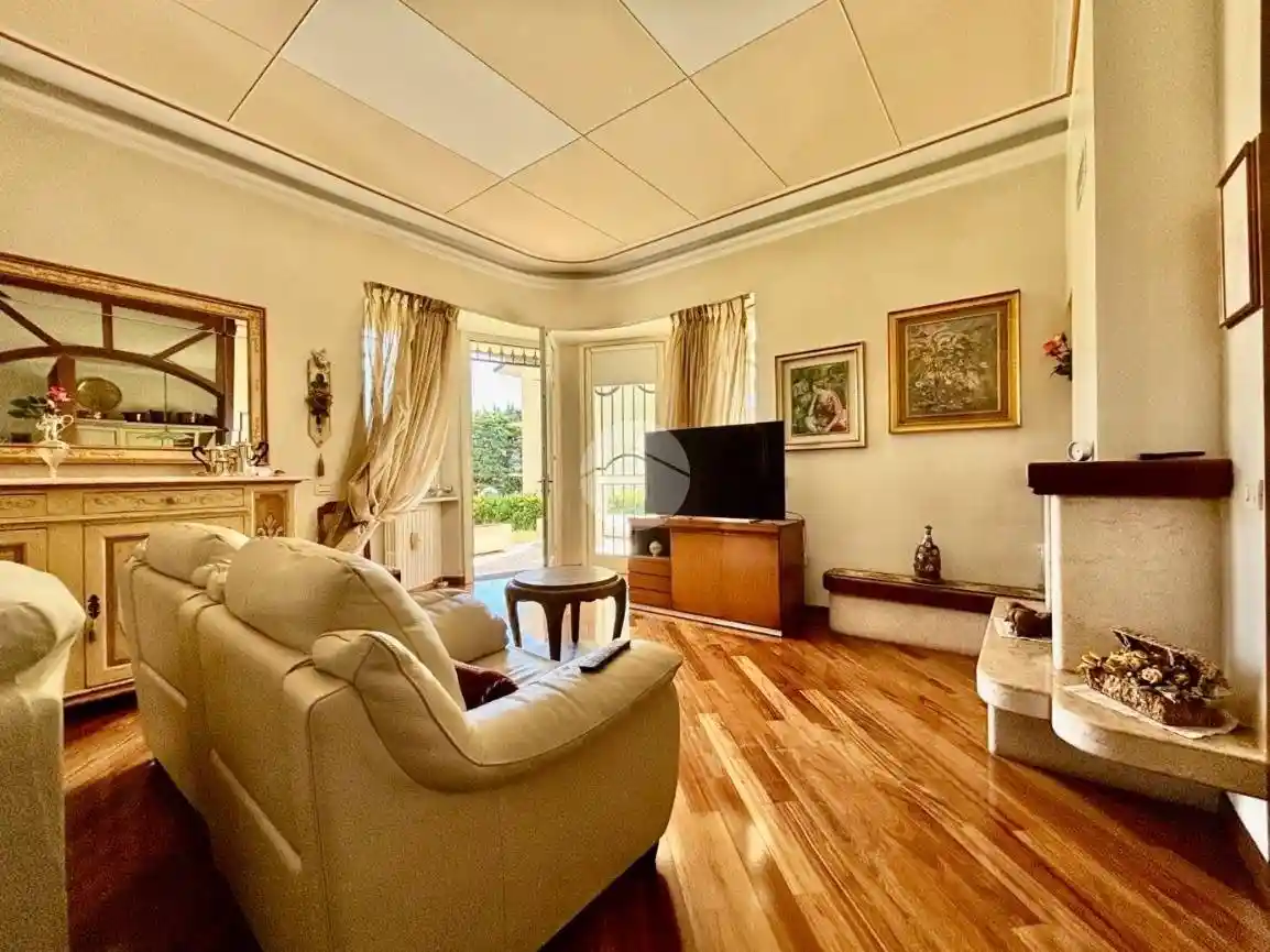 Appartamento in vendita a Desenzano del Garda