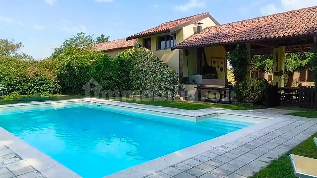 Villa in vendita a Gambolò