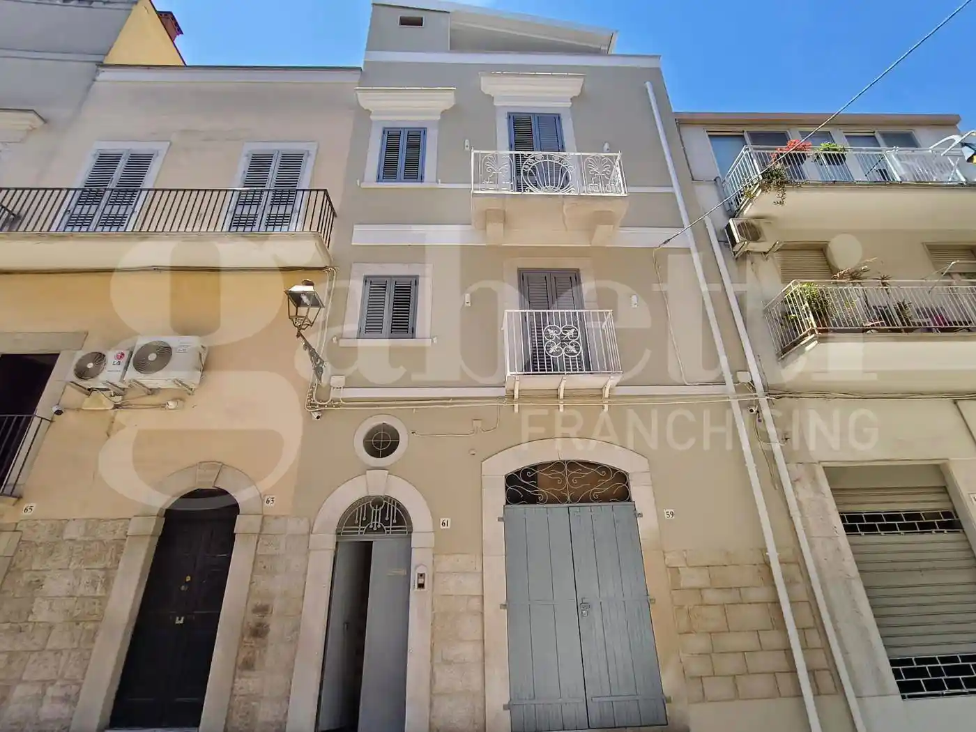 Palazzo - Edificio in vendita a Andria