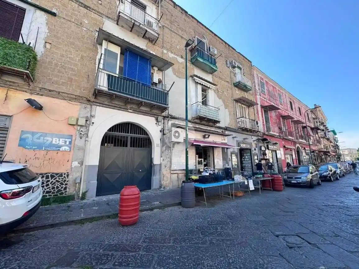 Appartamento in affitto a Napoli