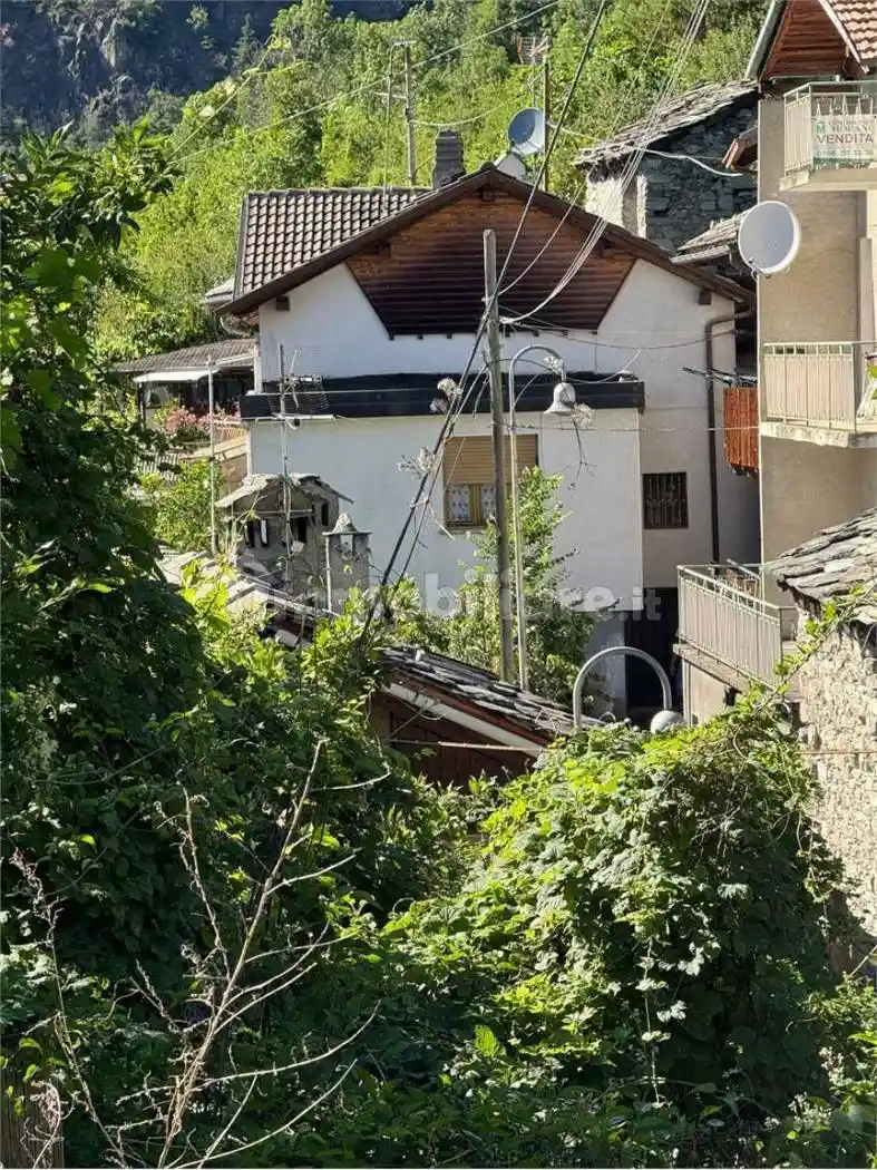 Casa indipendente in vendita a Saint-Vincent