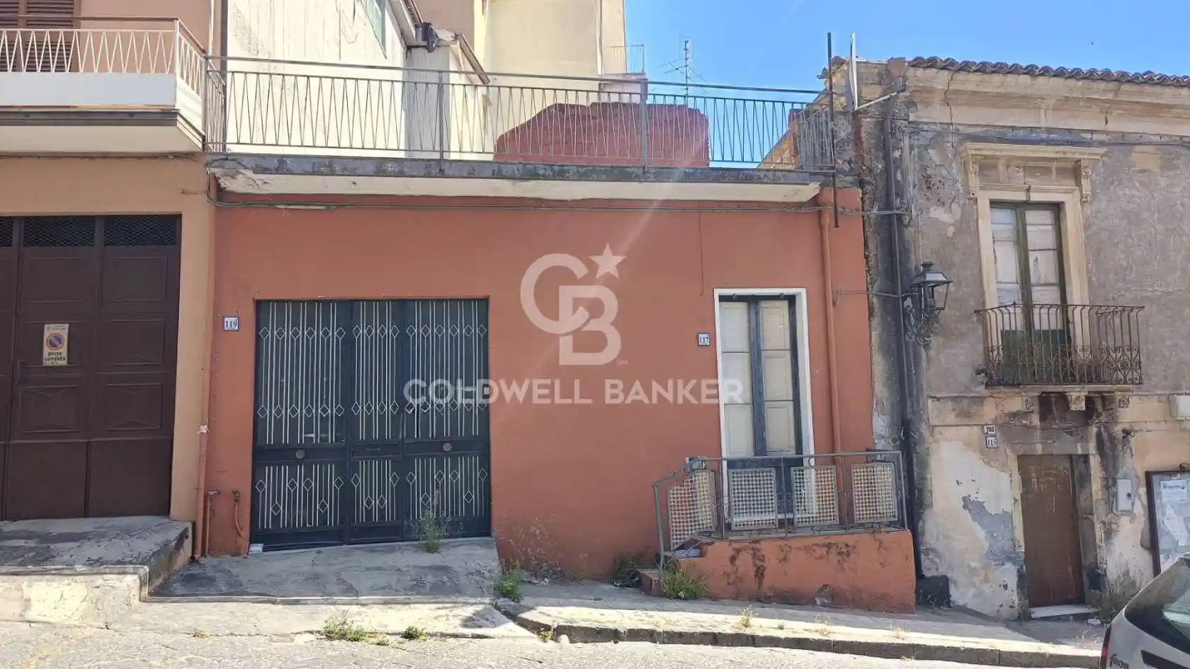 Casa indipendente in vendita a Aci Catena